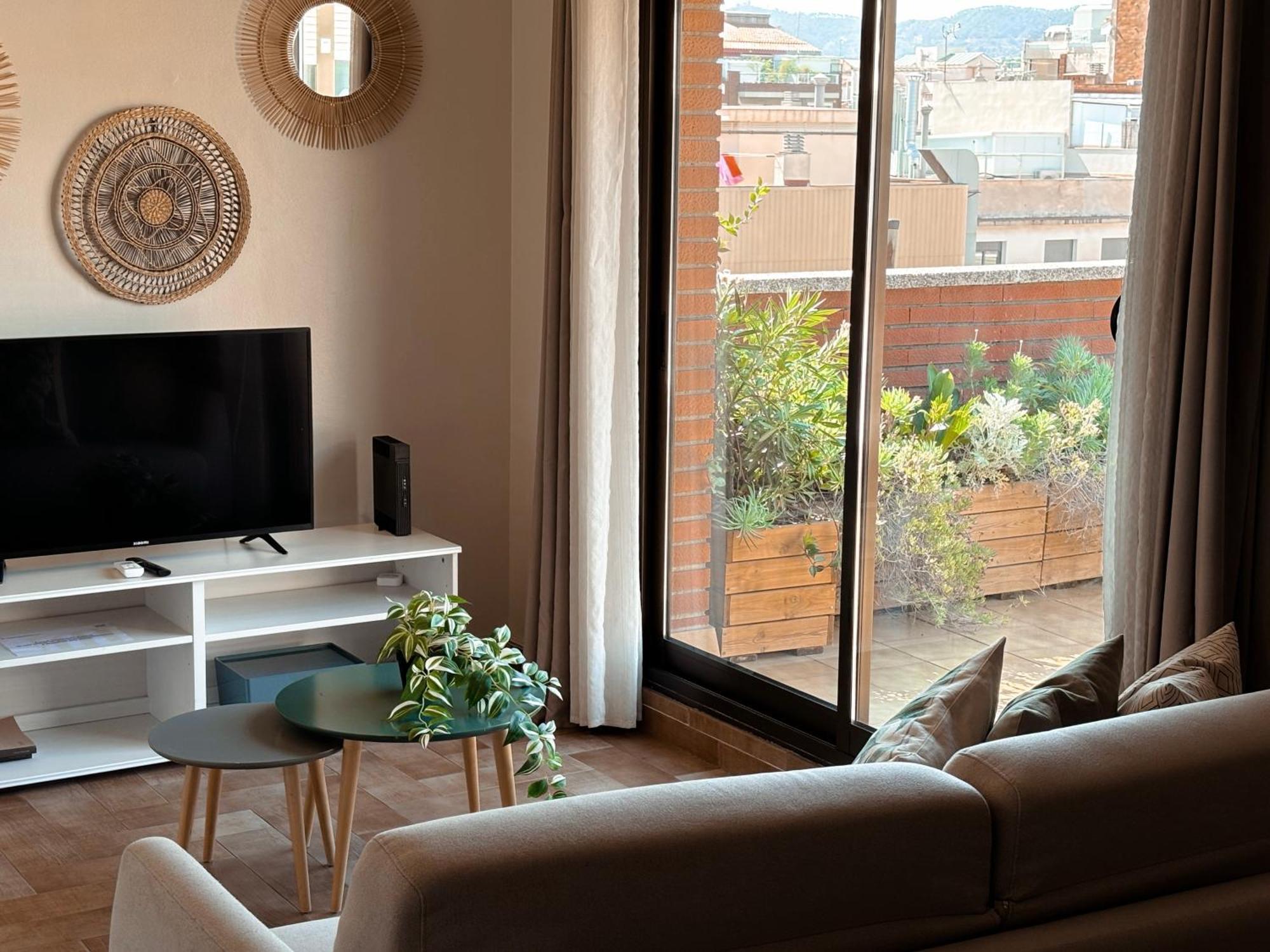Casa Cosi - Industria Apartment Barcelona Luaran gambar